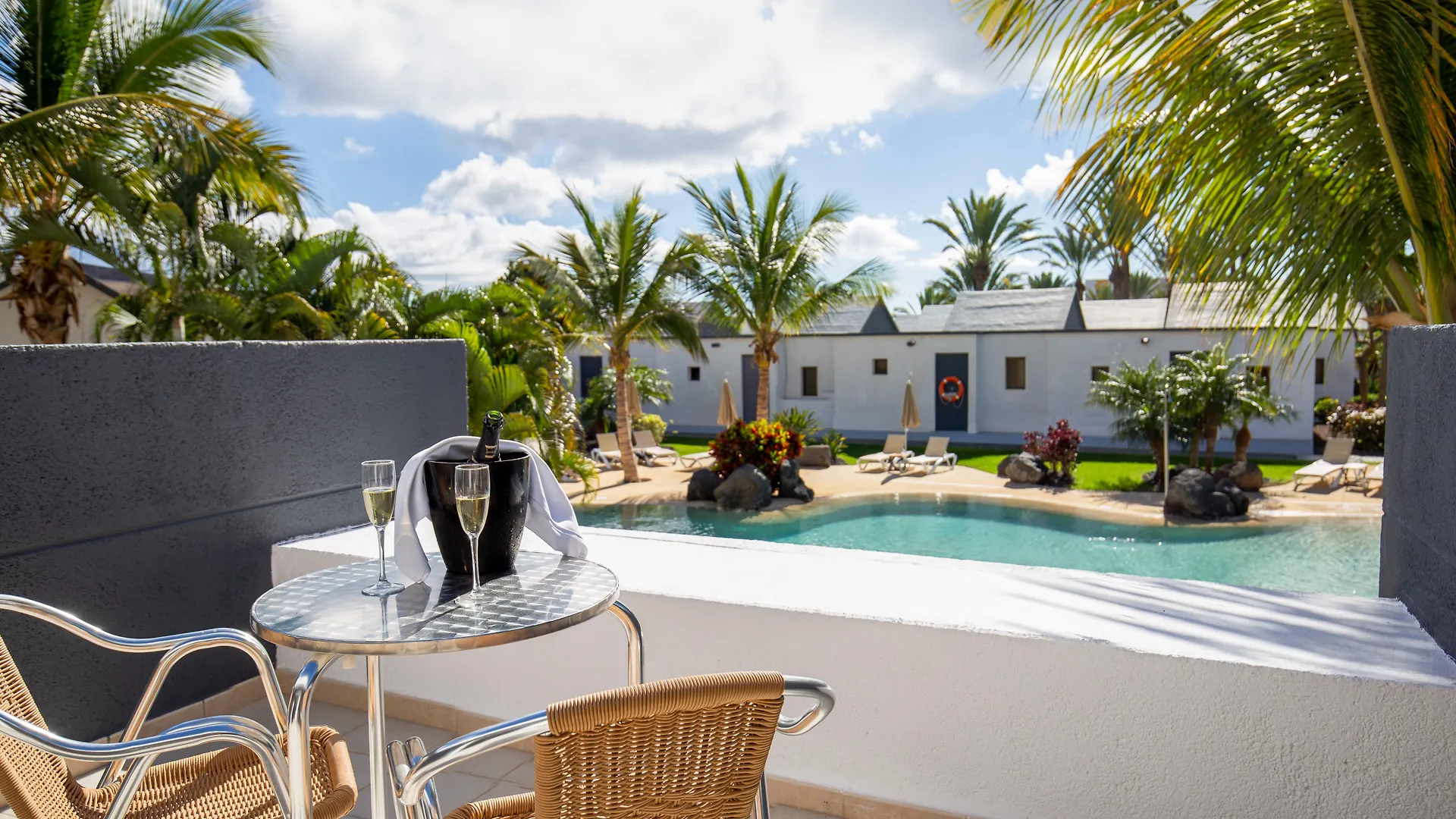 R2 Romantic Fantasia Dreams & Suites Hotel (Adults Only) Tarajalejo 4*,